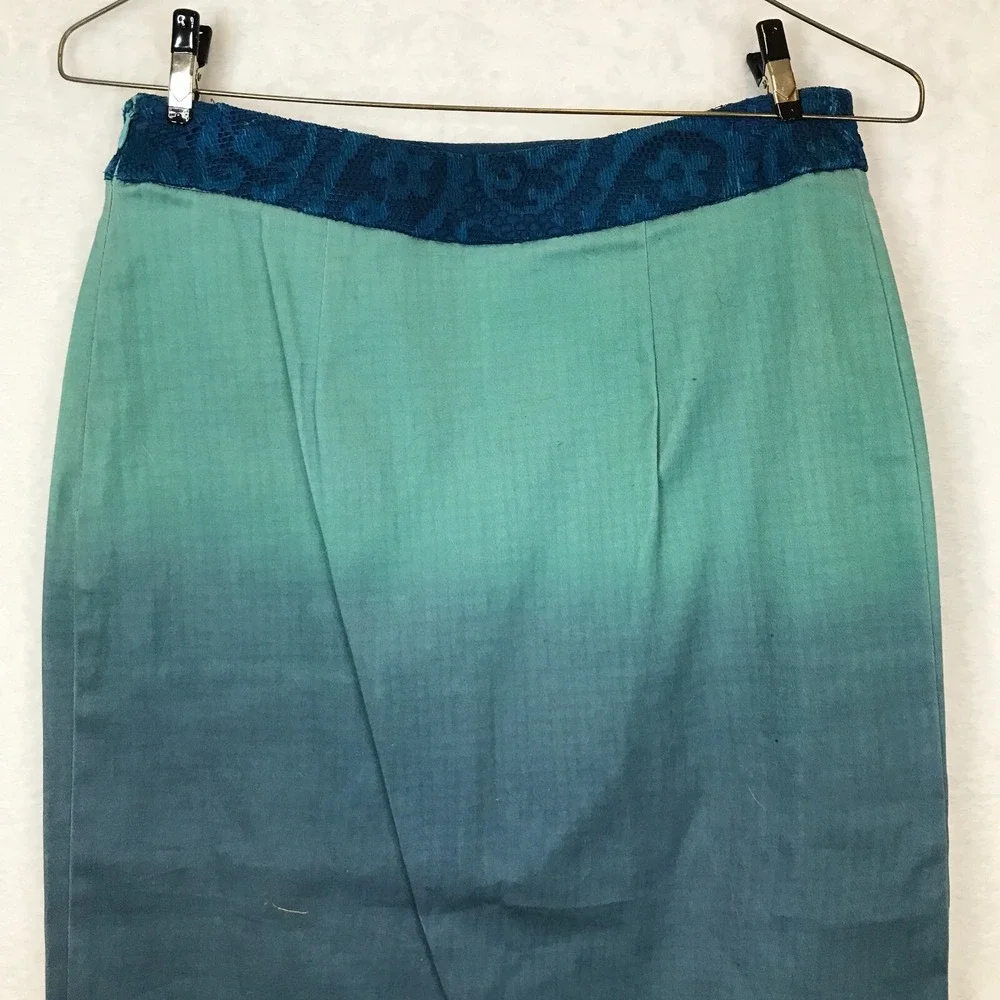 ELLE Womens Size 6 Ombre Blue‎ Pencil Skirt Lace Hem Embellished Floral Detail